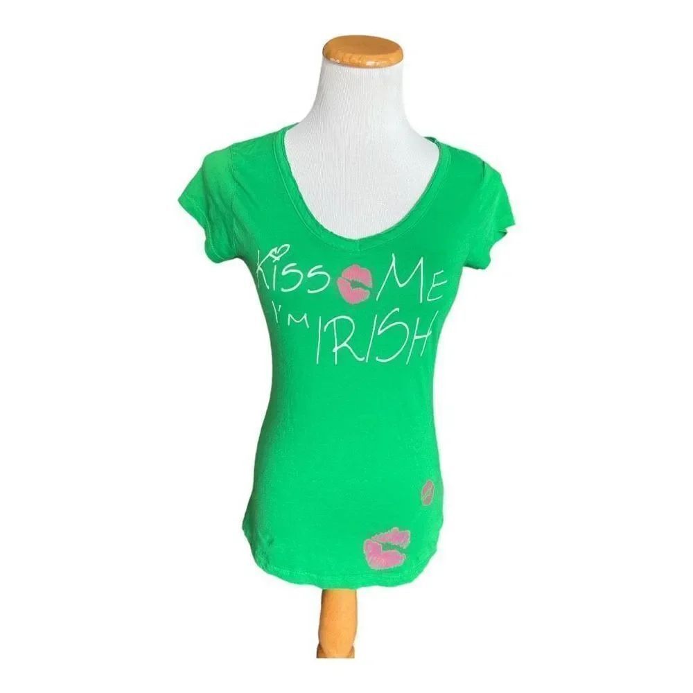 Womens Miley Cyrus BCBG MaxAzira Kiss Me I’m Irish V Neck Tee Shirt - Sz L